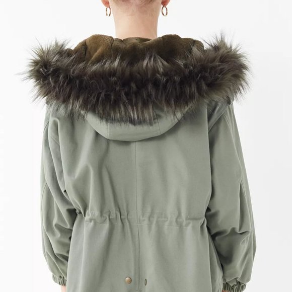 NWOT, Urban Outfitters Hooded Parka Coat, M, Olive Green, Faux Fur Trim - Picture 5 of 9